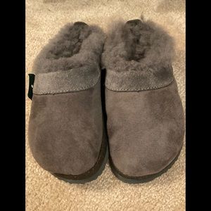 NWT kids LLBEAN slippers